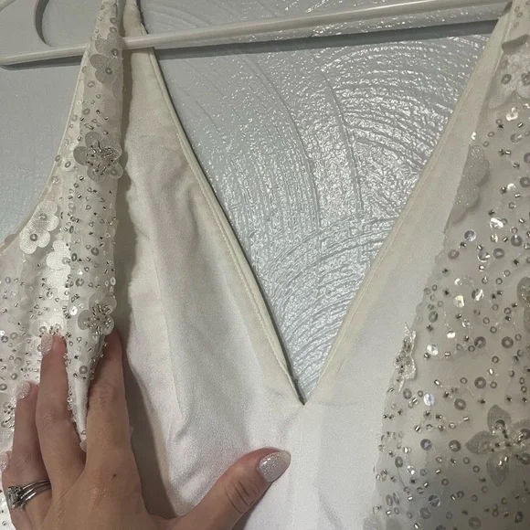 Dress the Population Elisa Floral Applique Sequin Dress in Ivory Beaded Shimmer - Picture 7 of 8